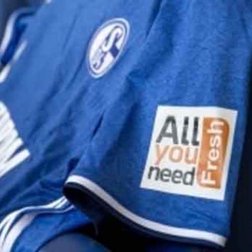 Dallo Schalke 04 il calcio d’inizio alla partita delle maglie intelligenti