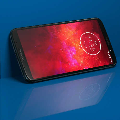 La voglia di distinguersi di moto z3 play include il prezzo. Forse