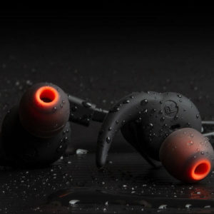 Creative Outlier One Plus