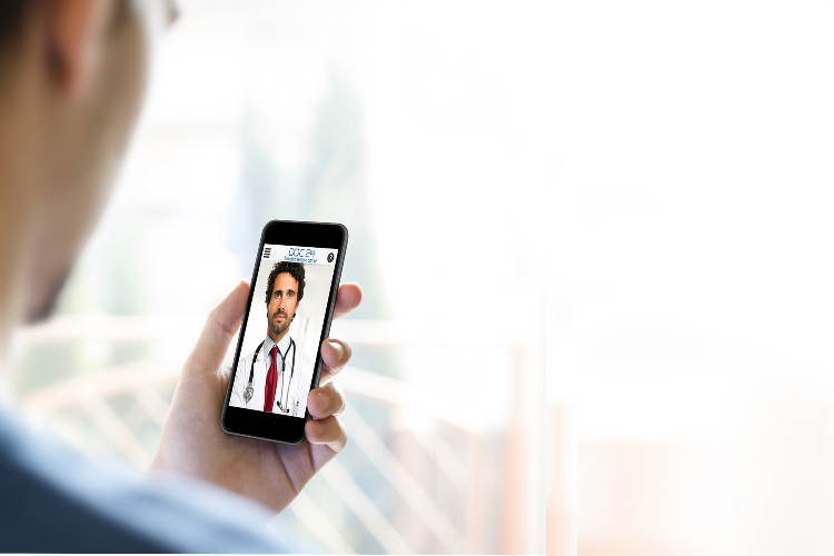 Il medico di DOC 24 è sempre pronto alla chiamata