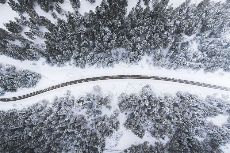 Sotto la guida GoCamera.it, il drone DIJ punta deciso alla vetta