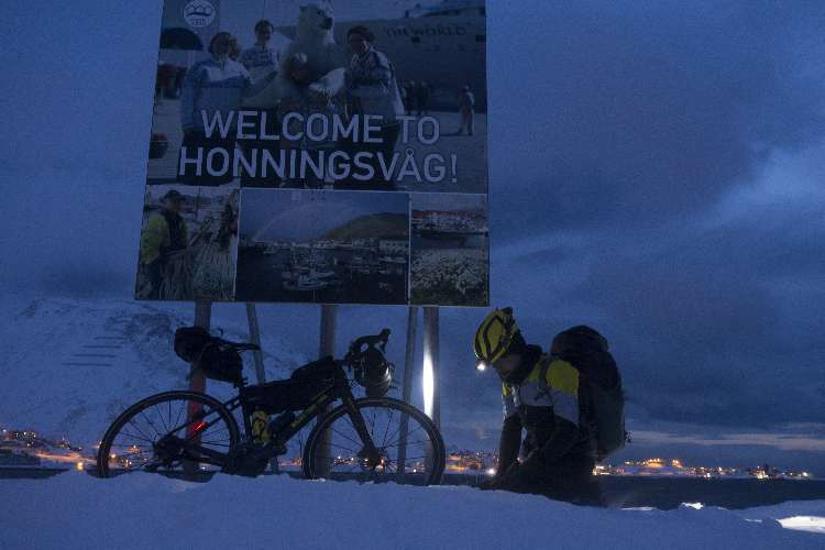 Da Capo Nord all’Alaska, con Di Felice Suunto 9 entra nel clima dell’avventura