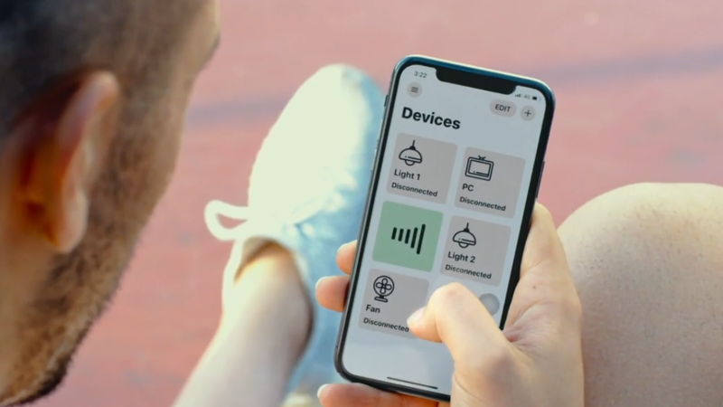 Così Fingerbot da una mano a portare la domotica in casa
