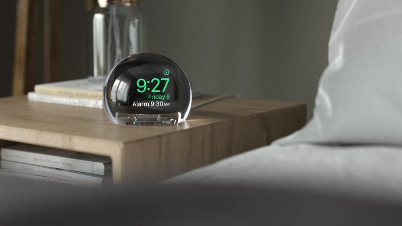 Dietro NightWatch, Watch si trasforma in una sveglia da comodino