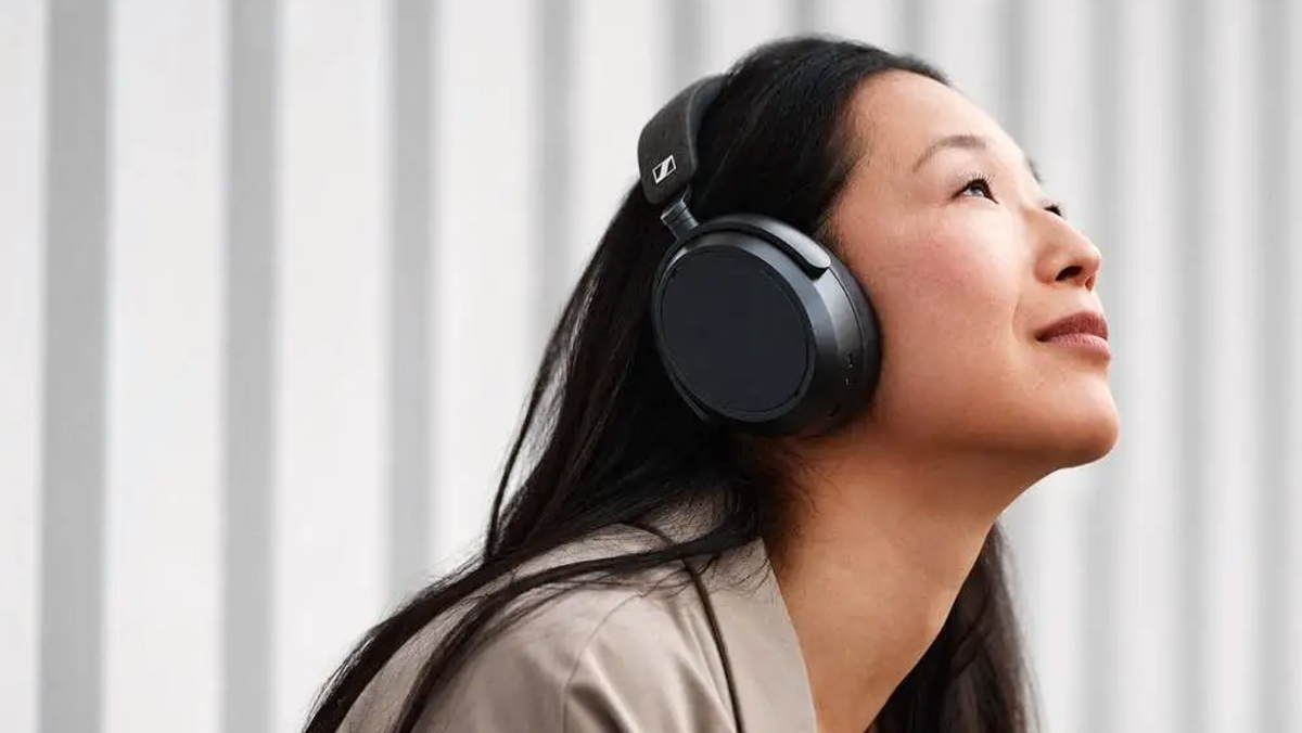 L’ascolto con le Momentum 4 Wireless è una questione di stile